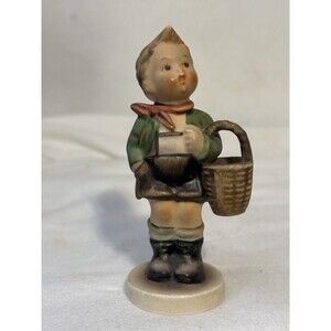 Goebel Hummel 513/0 Village Boy Figurine TMK3 Stylized Bee NO CRAZING Vintage